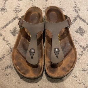 Birkenstock Gizeh size 39